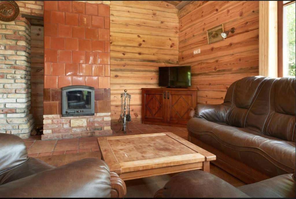 Namelis Salia Vynuogyno Villa Budziliai ภายนอก รูปภาพ