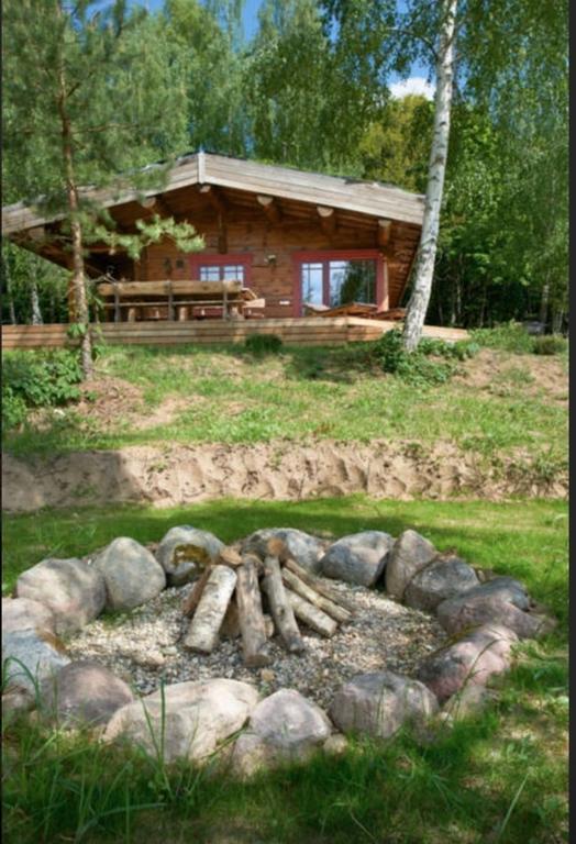 Namelis Salia Vynuogyno Villa Budziliai ภายนอก รูปภาพ